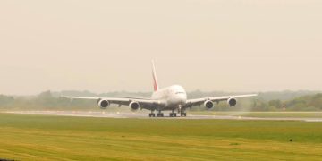 Пассажиры не верят в искренность чиновников из европейских стран