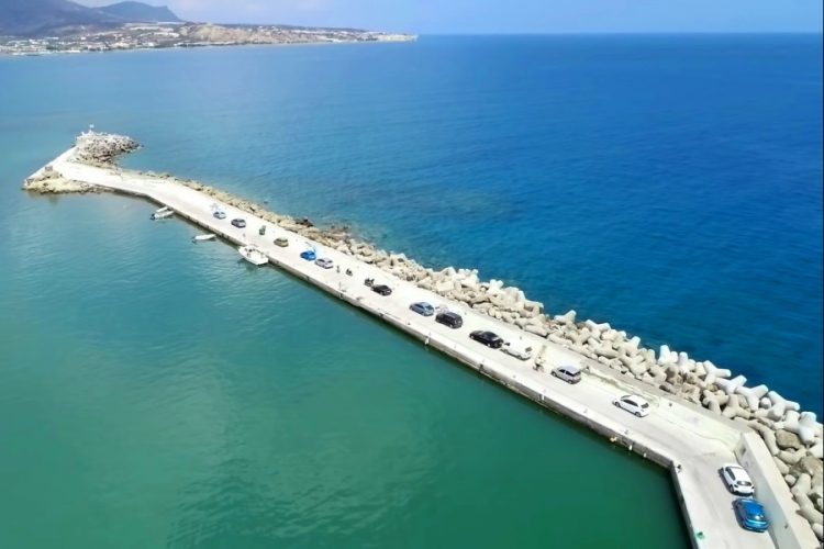 Голландцы массово едут в отпуск в Грецию