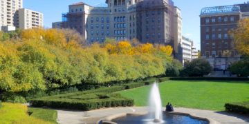 Сайт Hotels.com предлагает 25 бесплатных номеров в Нью-Йорке