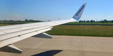Инвалид подает в суд на авиакомпанию Ryanair
