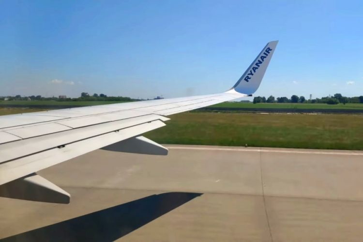 Инвалид подает в суд на авиакомпанию Ryanair