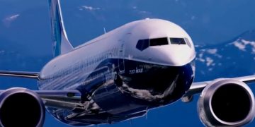 В находящихся в эксплуатации самолетах Boeing 737 нашли еще одну проблему