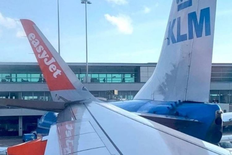 В амстердамском аэропорту Схипхол столкнулись 2 самолета