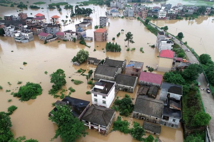 новость 16-07-2019 Южный Китай оказался во власти сильнейших дождей