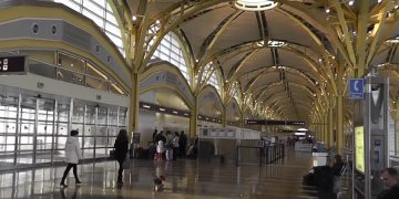 новость 20-07-2019 В аэропорту Вашингтона появился обновленный салон Air France