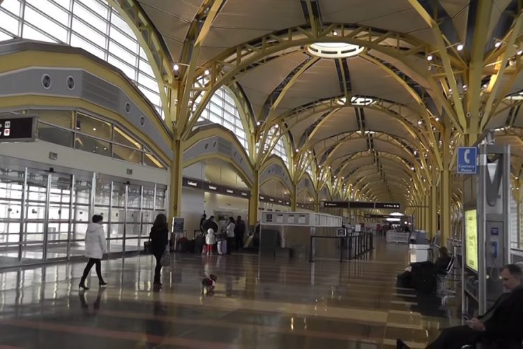 новость 20-07-2019 В аэропорту Вашингтона появился обновленный салон Air France