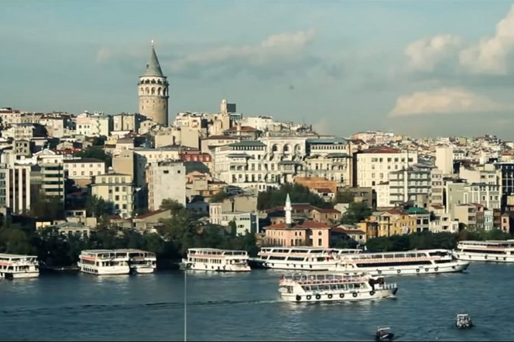 новость 19-07-2019 Крупнейший город Турции привлек рекордное количество туристов