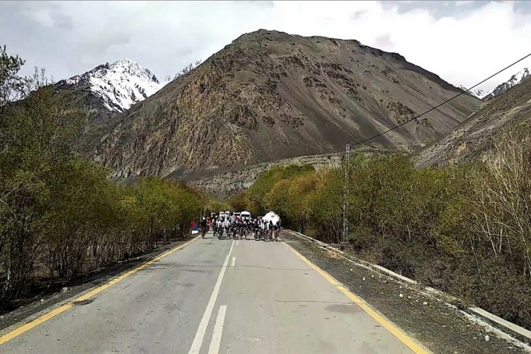 новость 12-07-2019 Велогонка на высоте 5 тысяч метров завершилась в Пакистане