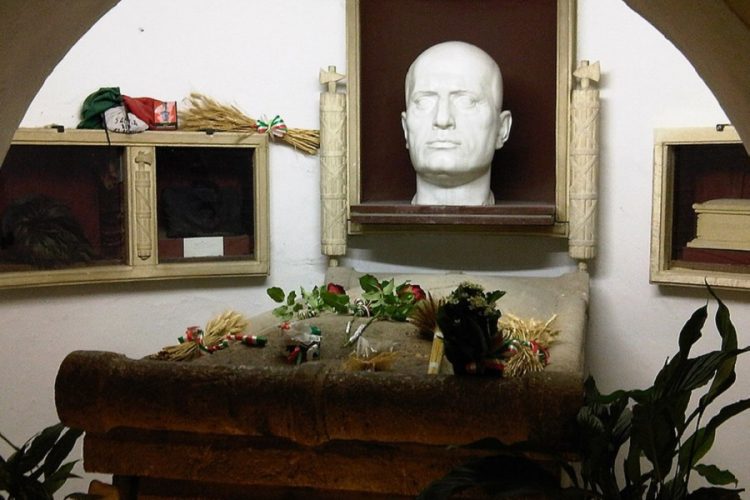 новость 28-07-2019 Родина Бенито Муссолини привлекает тысячи туристов