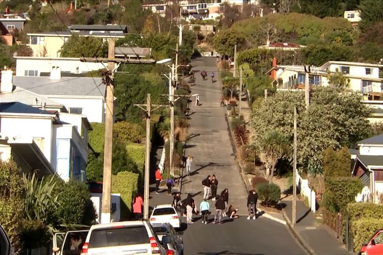 Болдуин-стрит в городке Данидин теряет статус самой крутой улицы в мире