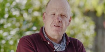 Всего раз в 20 лет - в Швейцарии стартовал фестиваль виноделов