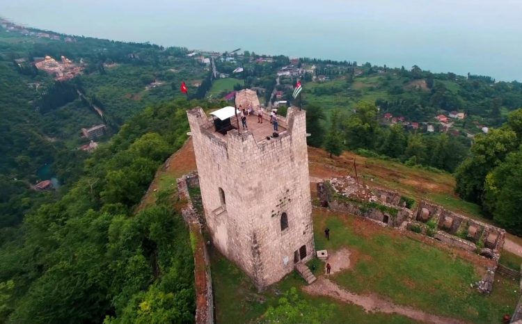 Абхазия нацелилась на международные рейсы