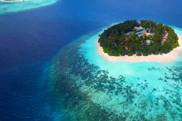 С 25 июля вступают в силу новые правила посещения Мальдив