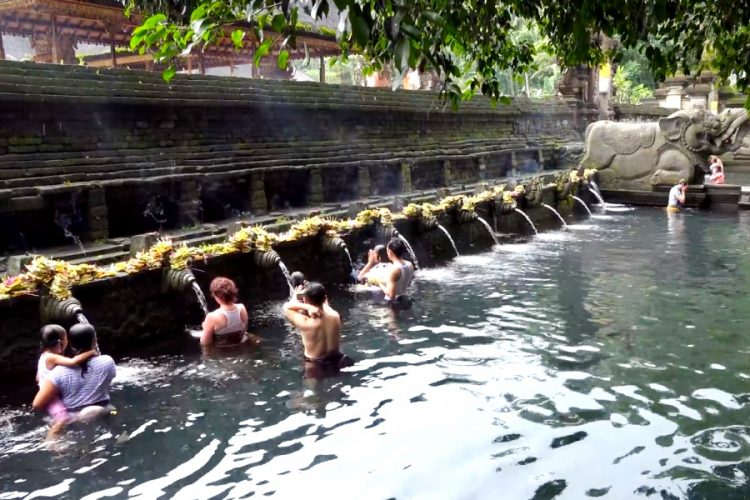 Россиянка попала в психиатрическую клинику на острове Бали