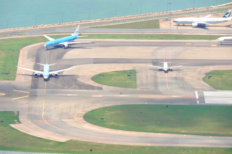 Korean Air приостанавливает перелеты в Японию