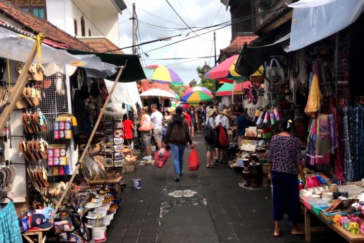 Семью приглашают провести отпуск на курорте и получить вознаграждение