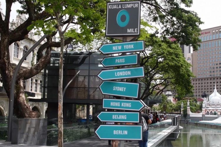 Цифровые картины Леонардо да Винчи выставили в Куала-Лумпуре