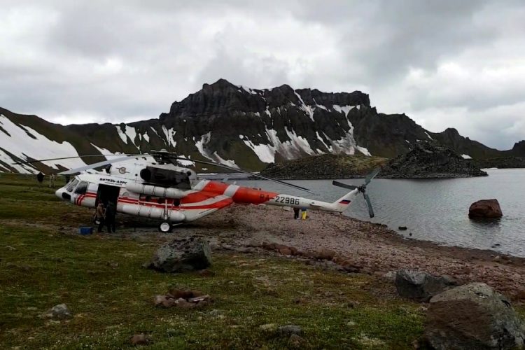 Искупаться в затопленном кратере вулкана предлагают на Камчатке