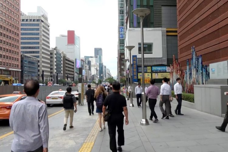 В Южной Корее приложение будет связывать туристов с местными людьми