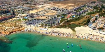 Британцы едут в Европу, чтобы сэкономить на отпуске