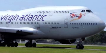 В самолете Virgin Atlantic загорелось кресло