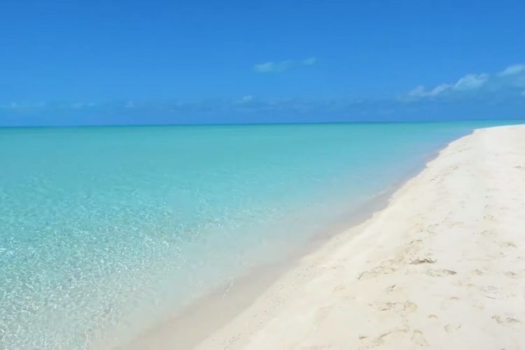 Багамские острова выпустили предупреждение в связи со смертью туристки