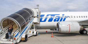 Как адаптироваться к смене часового пояса