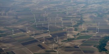 Пьяная стюардесса стала героем социальных сетей