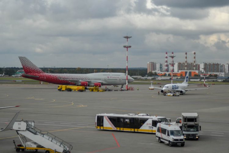 Узбекистан будет платить авиакомпаниям за туристов