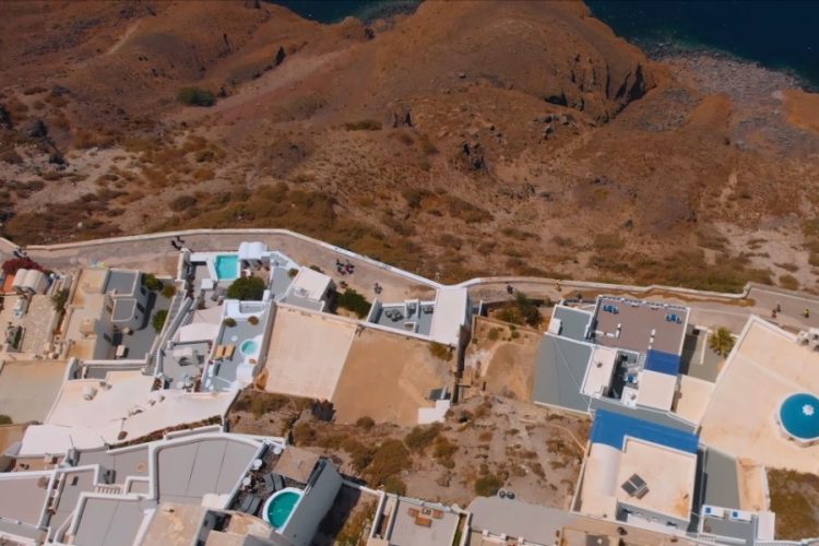 Число несовершеннолетних мигрантов в Греции зашкаливает