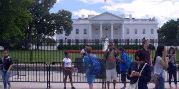 Торговая война между США и Китаем скажется на мировой туротрасли