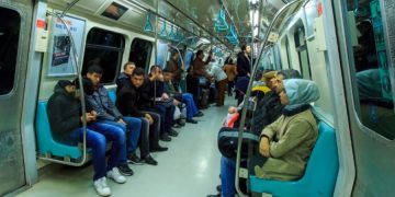 Авиакомпания Эмирейтс предложит пассажирам блюда на банановых листах