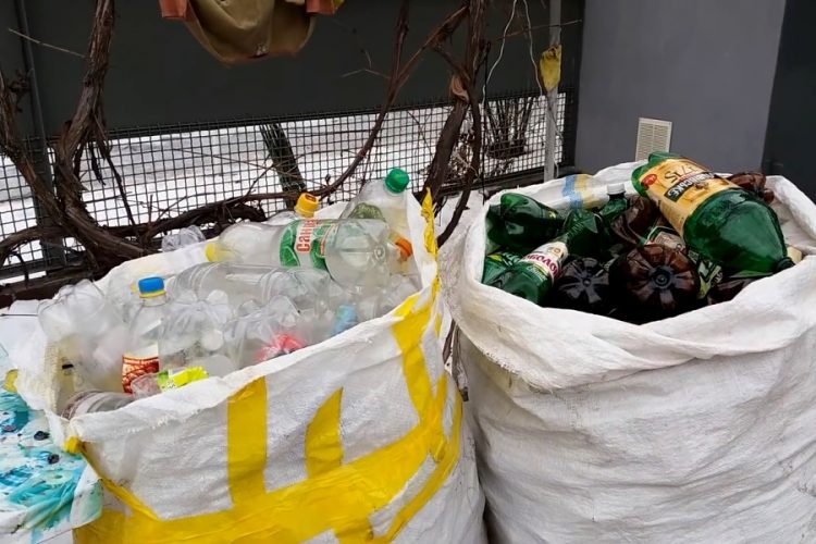 Билеты на автобусы и метро в Риме можно купить за бутылки