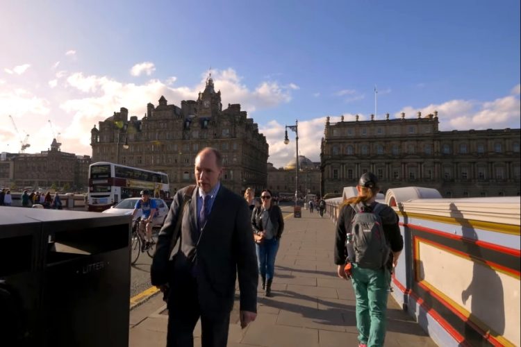 Lonely Planet: список популярных объектов и праздников в Британии