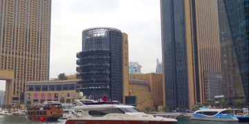 Жители Арабских Эмиратов платят за билеты в 3 раза больше нужного