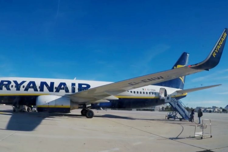 Авиакомпанию Ryanair обвиняют в тактике «хулигана»