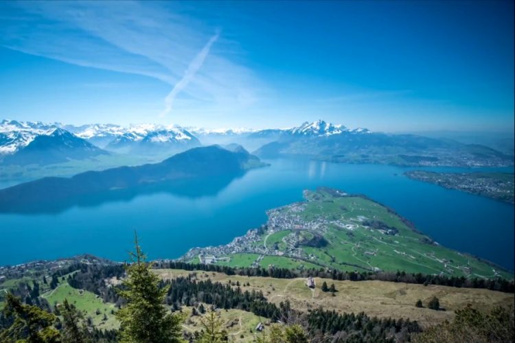 Российские туристы не будут платить больше за визу в Швейцарию