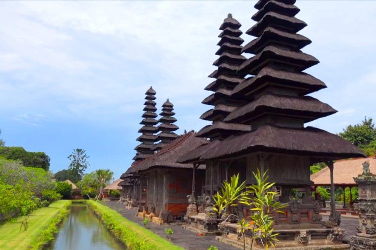 Агрессивный турист попал в психбольницу на острове Бали