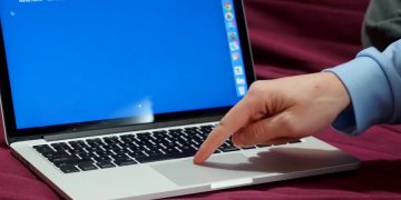 Некоторые модели MacBook Pro запретили на рейсах в США