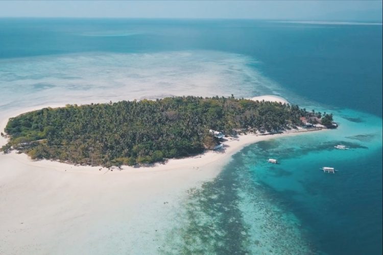 На Филиппинах не могут поделить остров для строительства гостиницы