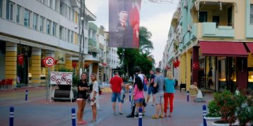 Россияне на турецких курортах тратят меньше всех