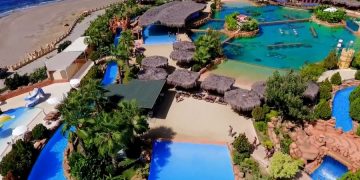 В бассейне парка развлечений в Аланье россиянка захлебнулась водой