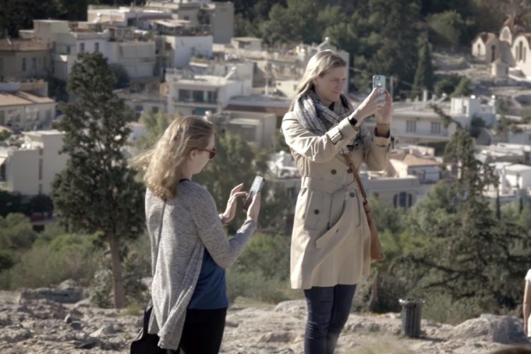 Станции метро в Афинах будут охранять полицейские