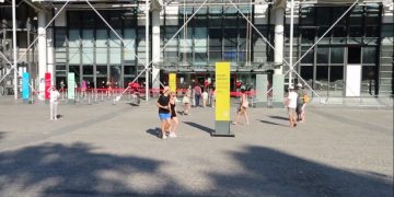 Эскалаторы в Центре Помпиду перестают работать