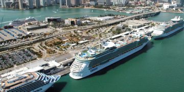 новость 24-09-2019 Cruise Line задержали в морском порту Майами почти на два часа