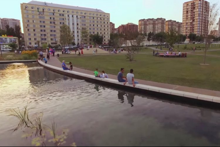 На новогодний отдых в Азербайджан в этом году можно уехать практически даром