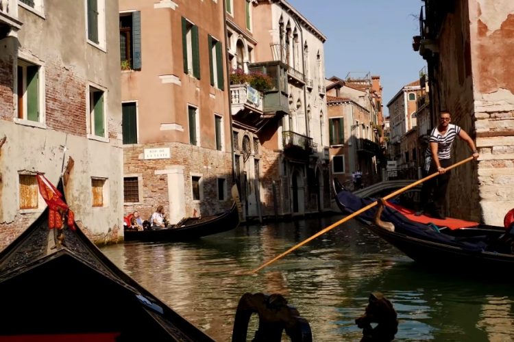Турист побил гондольера в Венеции