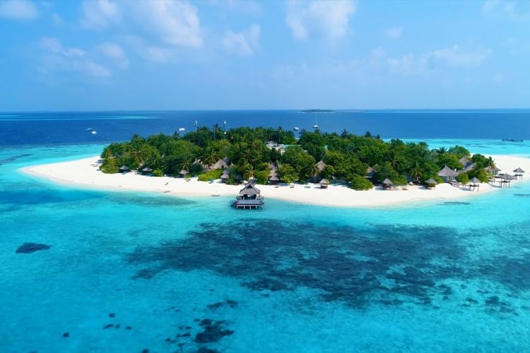 На Мальдивских островах предлагают пожить в стиле Робинзона Крузо