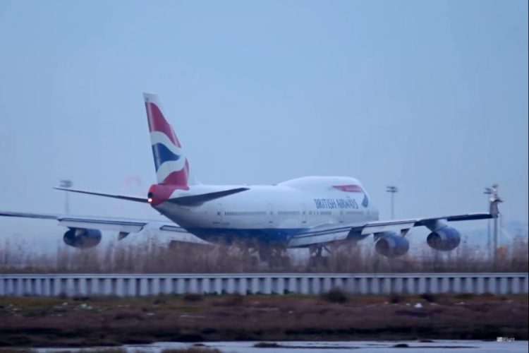 Британские Авиалинии после забастовки не могут наладить работу