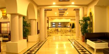 В отеле Club Paradiso повар облил горящим маслом детей